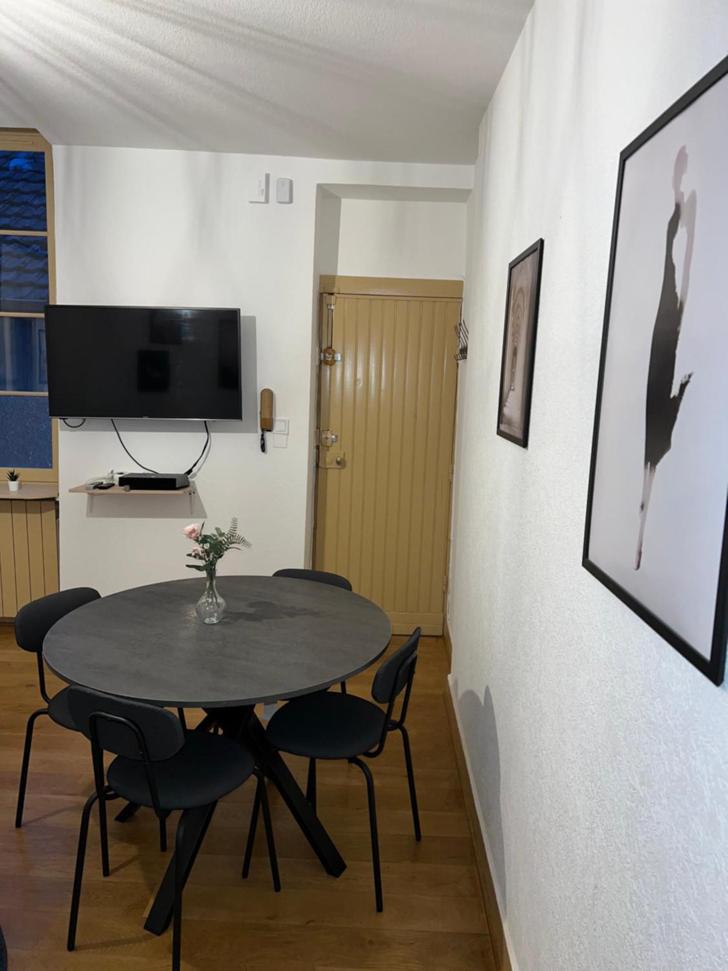 Appartement Dijon Le Zola, Avec Parking Prive Sur Demande Payant Sur Place Exterior photo
